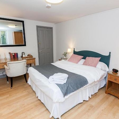 ホテル Townhouse No 12 ハダーズフィールド エクステリア 写真