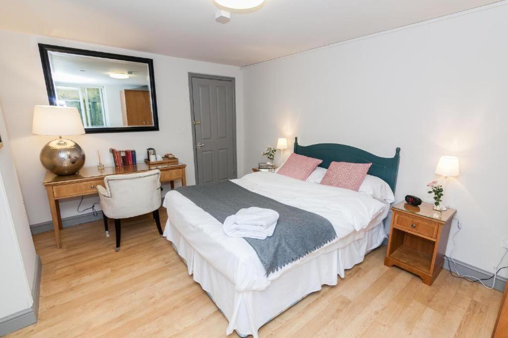 ホテル Townhouse No 12 ハダーズフィールド エクステリア 写真