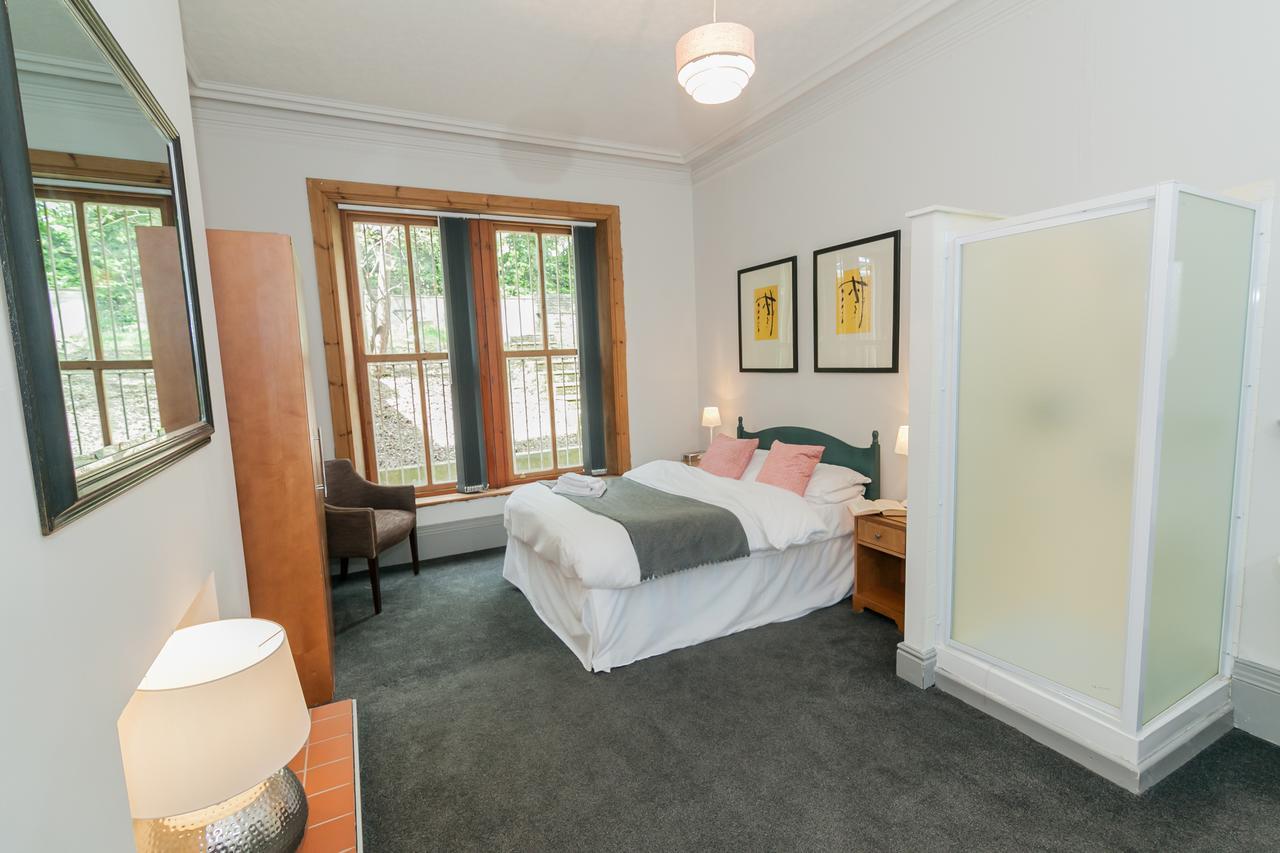 ホテル Townhouse No 12 ハダーズフィールド エクステリア 写真